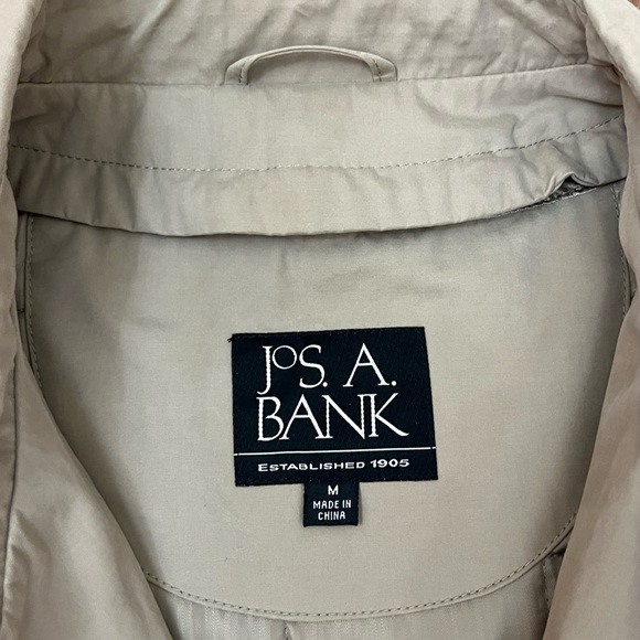 Jos A Bank Macintosh Rain Jacket - Picture 3 of 6